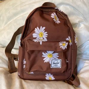 Mini Herschel backpack, brown with daisies